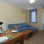 Dreams Apartment *